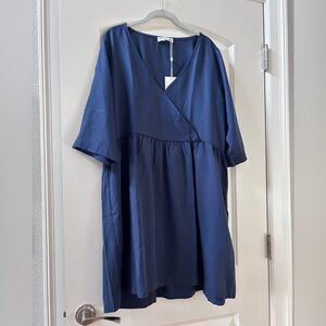 NWT LA Relaxed Babydoll Faux Wrap V Neck dress. Style: Vivian. Navy. Lagenlook